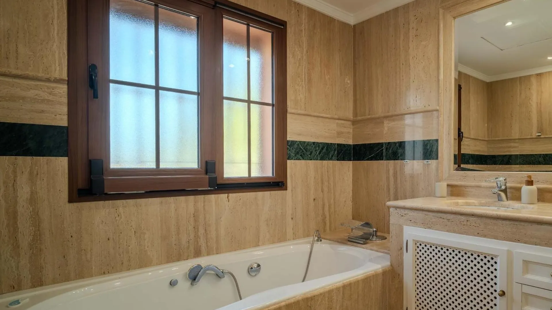 Villa Picasso Marbella Spanien